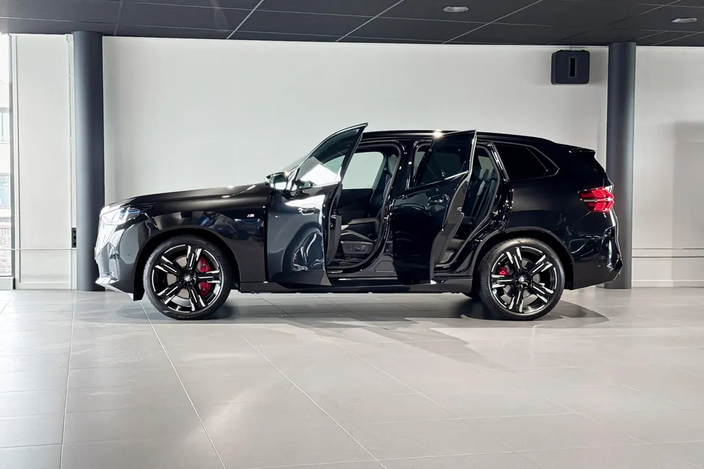 BMW X3 M50