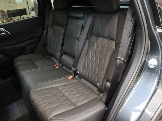 Mitsubishi Outlander 2.4 PHEV Black Edition | Stoel Massage | Schuif/Kantel Dak