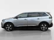 Peugeot 5008 1.2 Hybrid 136 GT 146PK AUTOMAAT | 7-persoons | Cruise Control | Climate Control | Schuif- kanteldak | 360 camera | Parkeersensoren rondom | BOM VOL MET OPTIES!!