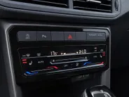 Volkswagen T-Cross 1.0 TSI 110pk DSG Style · Trekhaak · Camera · Apple/Android Car Play · P-Sensoren · Virtual Cockpit ·