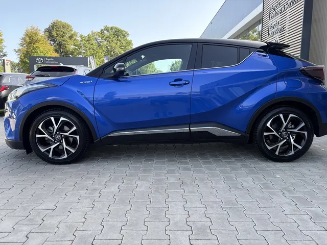 Toyota C-HR 1.8 Hybrid Style Bi-Tone | Parkeersensoren | JBL | Trekhaak
