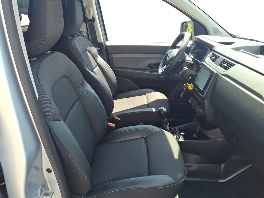 Renault Express 1.5 dCi 75 Comfort + Pack parking , Pack Visibilité  , Pack Safety , Apple Carplay/Android Auto , parkeersensor achter , airco , cruise , trekhaak , zijschuifdeur rechts , camera , parkeersensor voor .