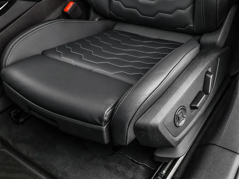 Audi A6 e-tron S edition 83 kWh 286 PK · Trekhaak elek. wegklapbaar · Zwarte lederen sportstoelen · Optiekpakket zwart