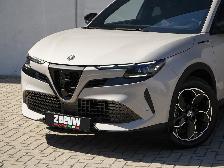Alfa Romeo Junior Elettrica Speciale 54 kWh | Techno Pack | Warmtepomp | 18'