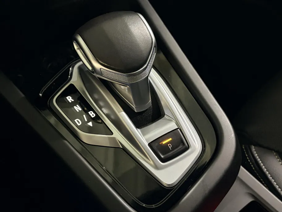 Renault Arkana 145PK E-Tech Hybrid E-Tech Engineered Automaat | 1e eigenaar | Navi | Camera | Parkeersensoren | Apple CarPlay/Android Auto | Lichtmetalen Velgen | Achterspoiler | Cruise Control | Armsteun | Elektrisch verstelbare stoelen |
