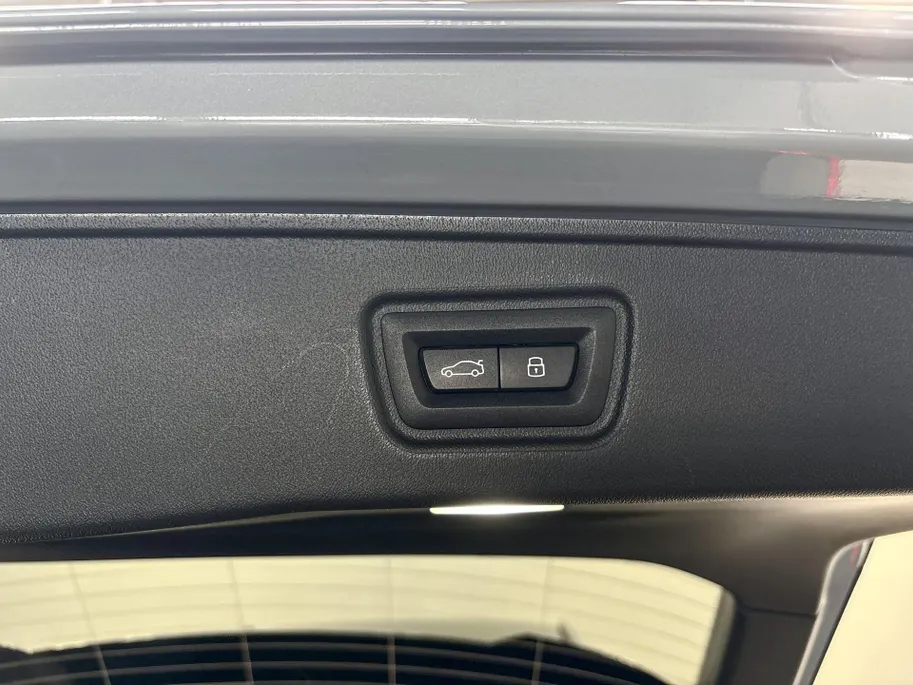 BMW 5 Serie Touring 550e xDrive