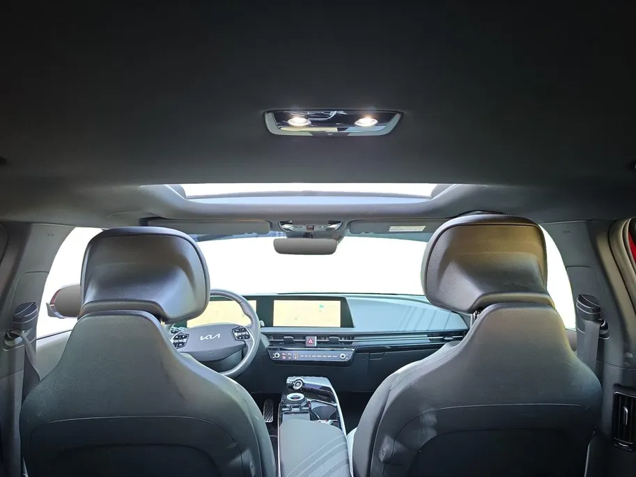 Kia EV6 GT-Line 77.4 kWh | Meridian audio systeem | Elektrische achterklep | Stoelverwarming + ventilatie | Schuif/kantel dak | geheugen functie