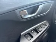 Hyundai Kona 1.0T Premium |voorstoelen/Stuurwiel verwarmd|Allweatherbanden| Apple Carplay/Android Auto| 12maanden Bovag garantie|