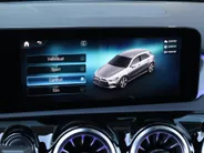 Mercedes-Benz A-Klasse 180 Business Solution AMG l Nightpakket l Achteruitrij camera l AMG Line l Ambiente lichtpakket
