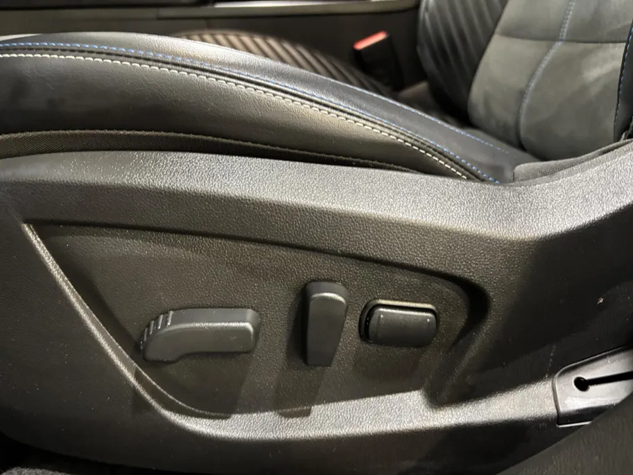 Renault Arkana 145PK E-Tech Hybrid Esprit Alpine Automaat Automaat | Camera | Adaptive Cruise Control | Elektrisch Verstelbare Stoelen | Navi | Climate Control | Stoelverwarming | Stuurwielverwarming | Apple CarPlay/Android Auto