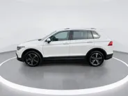 Volkswagen Tiguan 1.5TSI/150PK Life Business DSG · Navigatie · Apple/Android Car Play ·  Trekhaak · Camera + Parkeersensoren · Stoelverwarming · 18'' velgen ·