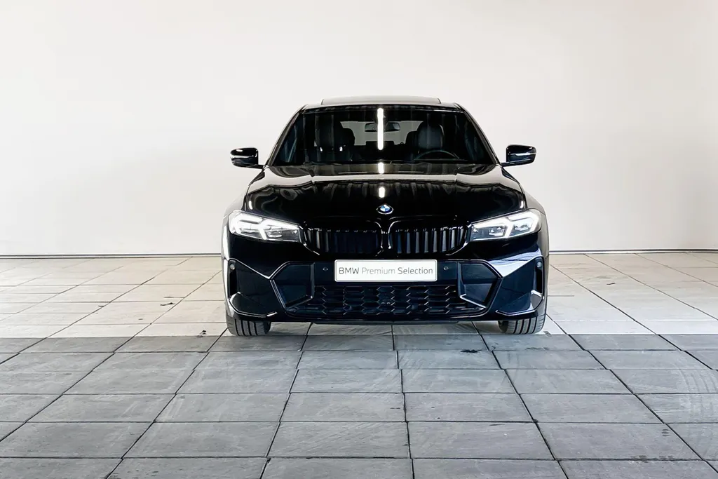BMW 3 Serie Sedan 330i xDrive