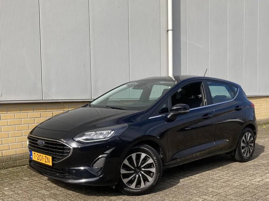 Ford Fiesta 1.0 EcoBoost Hybrid Titanium Apple Carplay/ Android Auto - Winter Pack - Agate Black