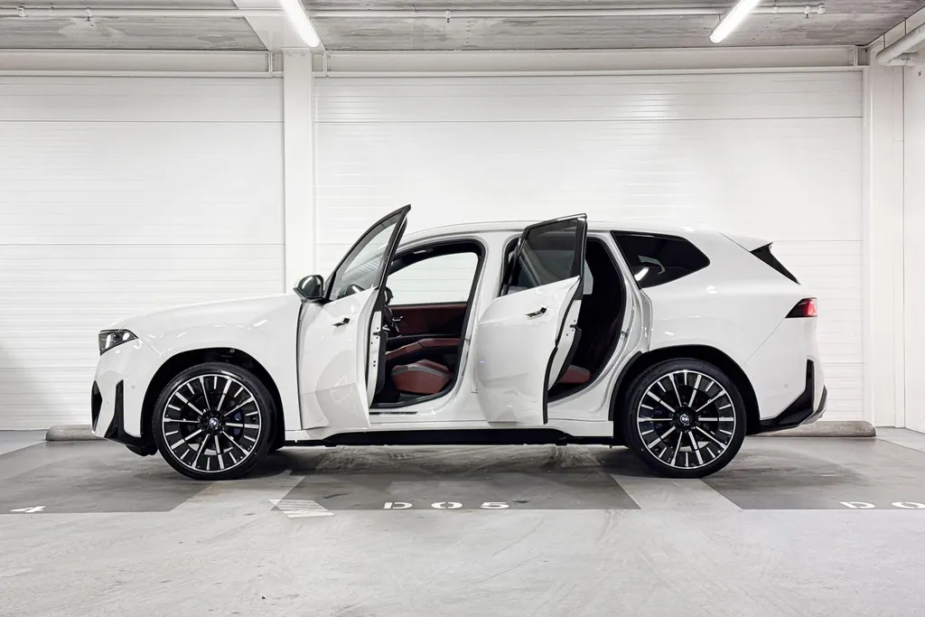 BMW iX3 50 xDrive