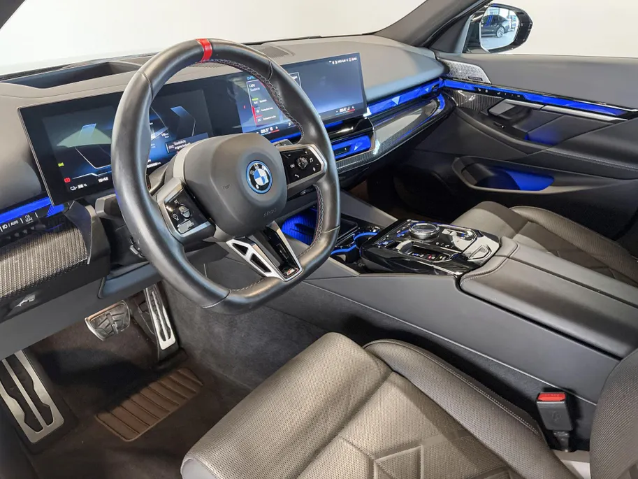 BMW i5 Touring M60 xDrive 84 kWh