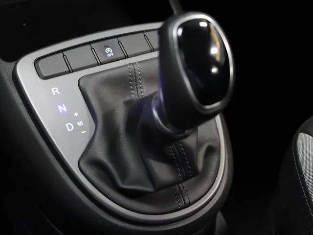 Hyundai i10 1.0 Comfort Smart 5-zits AUTOMAAT , NAVIGATIE
