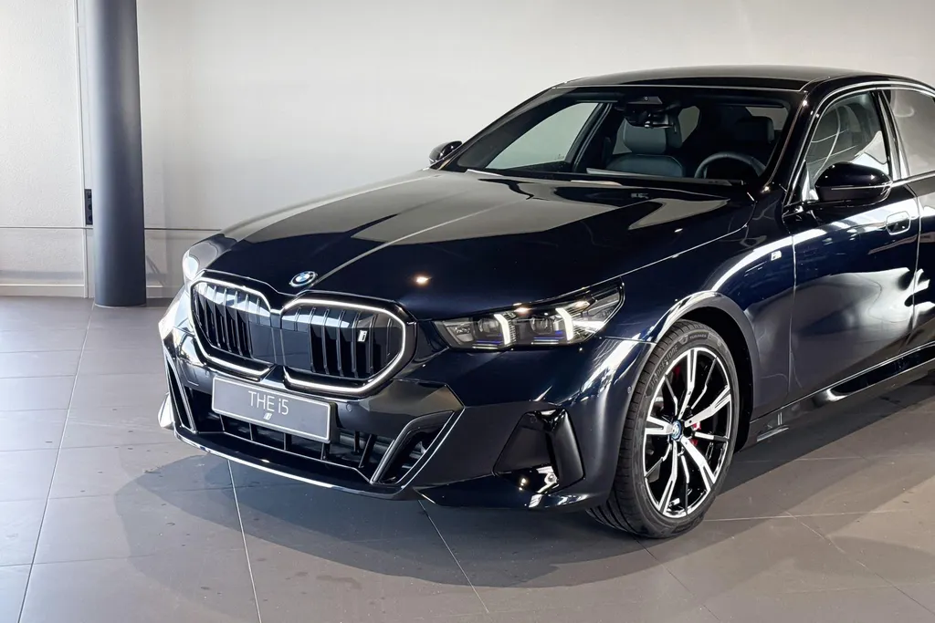 BMW i5 Sedan eDrive40 M Sportpakket Pro Comfort