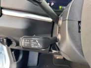 Škoda Karoq 1.5 TSI ACT Business Edition | Lichtmetalen velgen| Parkeer sensoren| Automaat| Camera| Cruise Control| Zeer ruime auto in super nette staat