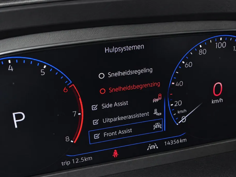 Volkswagen T-Cross 1.0TSI/116PK R-Line · Apple/Android Car Play · Camera + Parkeersensoren · Dodehoeksensor · Garantie t/m 24-02-2028