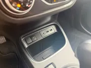 Renault Twingo Z.E. R80 Intens | Elektrisch | Stoelverwarming | Parkeersensoren | Camera | SOH 96.0% | Bluetooth | Cruise & Climate Control | Volledig Dealer Onderhouden | 12 Maanden BOVAG Garantie