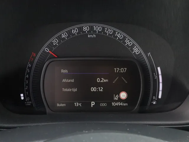 Toyota Aygo X 1.0 VVT-i S-CVT Pulse Automaat Bi-Tone | AllSeasons | Climate co