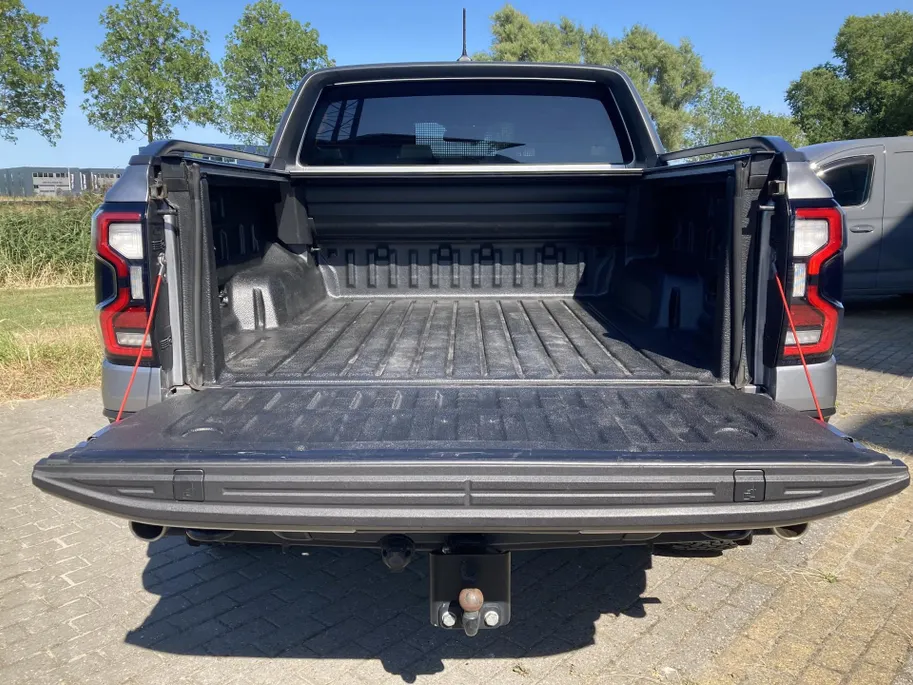 Ford Ranger 3.0 V6 Ecoboost Raptor 291 pk 4WD Automaat Benzine -grijs kenteken 2 persoons - elektrische rollertop - heavy duty vering