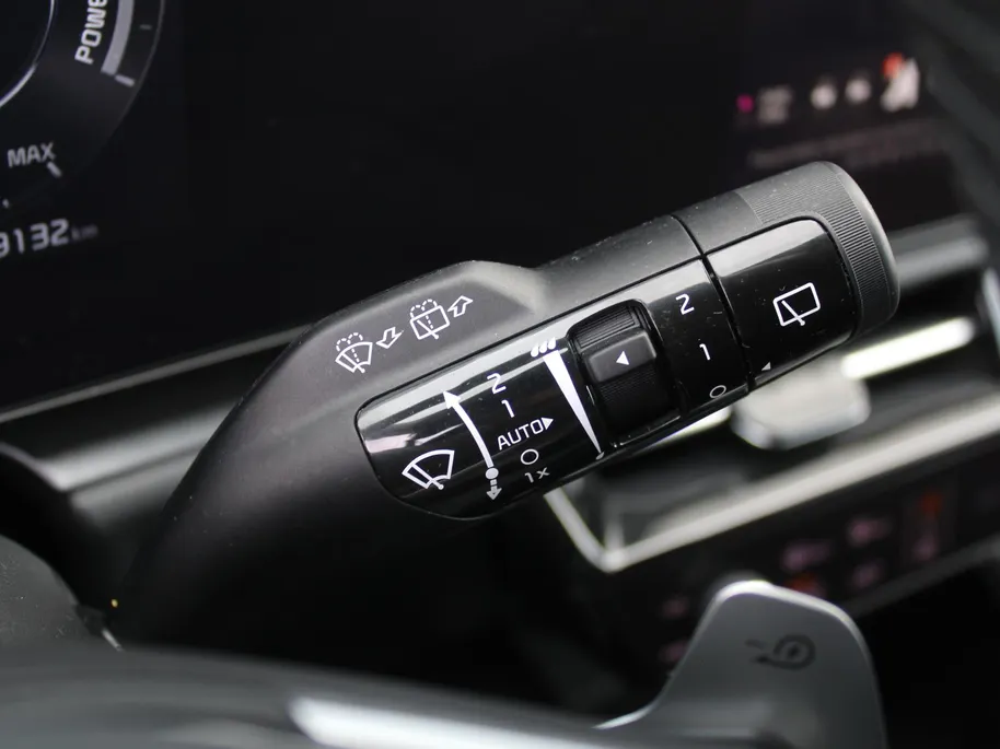 Kia Niro EV DynamicLine 64.8 kWh | Trekhaak | Camera | Clima | Cruise adapt. | Navi | 17' LM | Keyless | Apple Carplay/Android Auto |