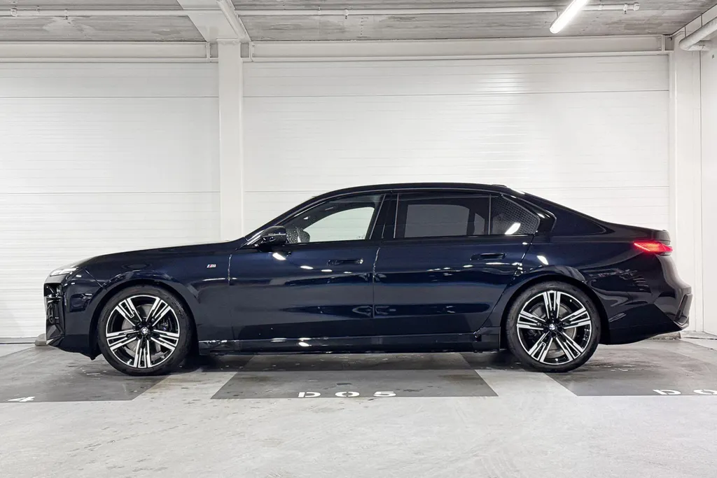 BMW i7 eDrive50
