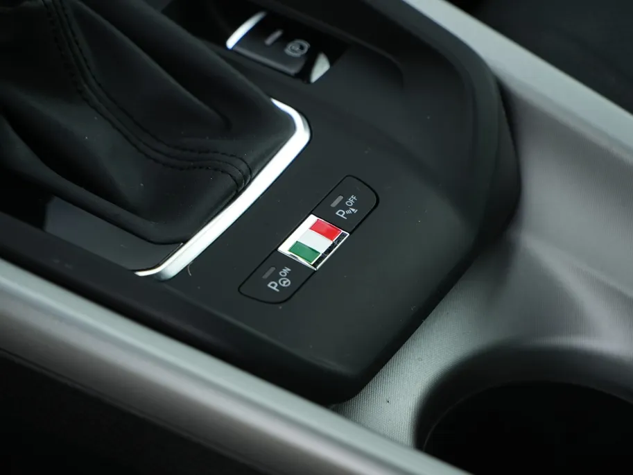 Alfa Romeo Tonale 1.5 MHEV 160 PK Hybrid Veloce | Leder | Winter | 360cam | 20'