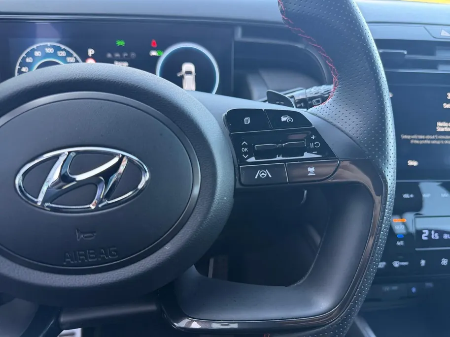 Hyundai Tucson 1.6 T-GDI PHEV N Line 4WD 265PK | 66km WLTP elektrisch | Navigatie | Apple Carplay & Android Auto | Adaptive cruise control | Parkeersensoren rondom | 360 camera | Stoelverwarming & koeling voor |