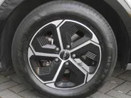 Kia Niro 1.6 GDi Hybrid DynamicPlusLine | Schuif-/kanteldak | Stuur-/stoelverwarming | Cruise adapt. | Camera | Clima | 16' LM | Navi |