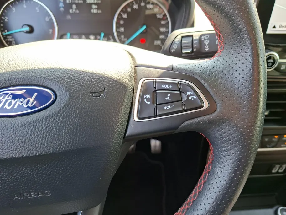 Ford EcoSport 1.0 EcoBoost ST-Line Black | Hoge instap | Navigatie | Keyless entry | All season banden