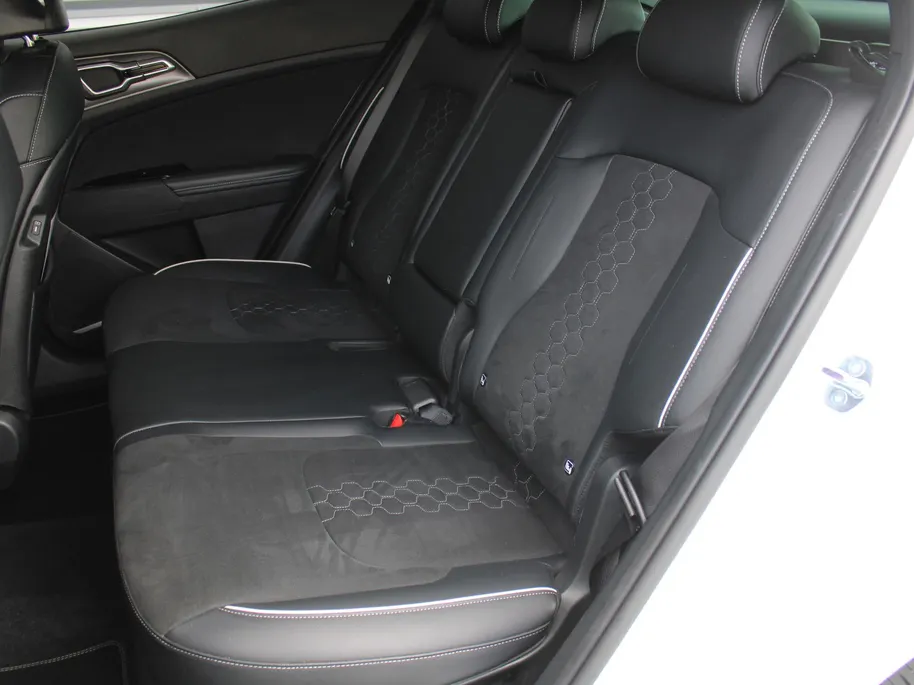 Kia Sportage 1.6 T-GDi Hybrid GT-Line Limited Edition |  Stuur-/stoelverwarming | Navi | 18' LM | Clima | Cruise adapt. | LED | Keyless | Apple Carplay/Android Auto |