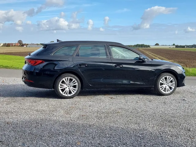 SEAT Leon Sportstourer 1.0 eTSI Style Business Intense NL-auto | rijklaarprijs !!