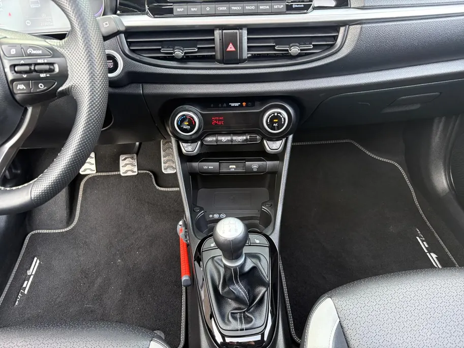Kia Picanto 1.0 DPI GT-Line | Panoramadak | Camera | Stoel/Stuurverwarming | Apple Carplay/Android Auto | Adaptieve Cruise Control | Lichtmetalen Velgen |