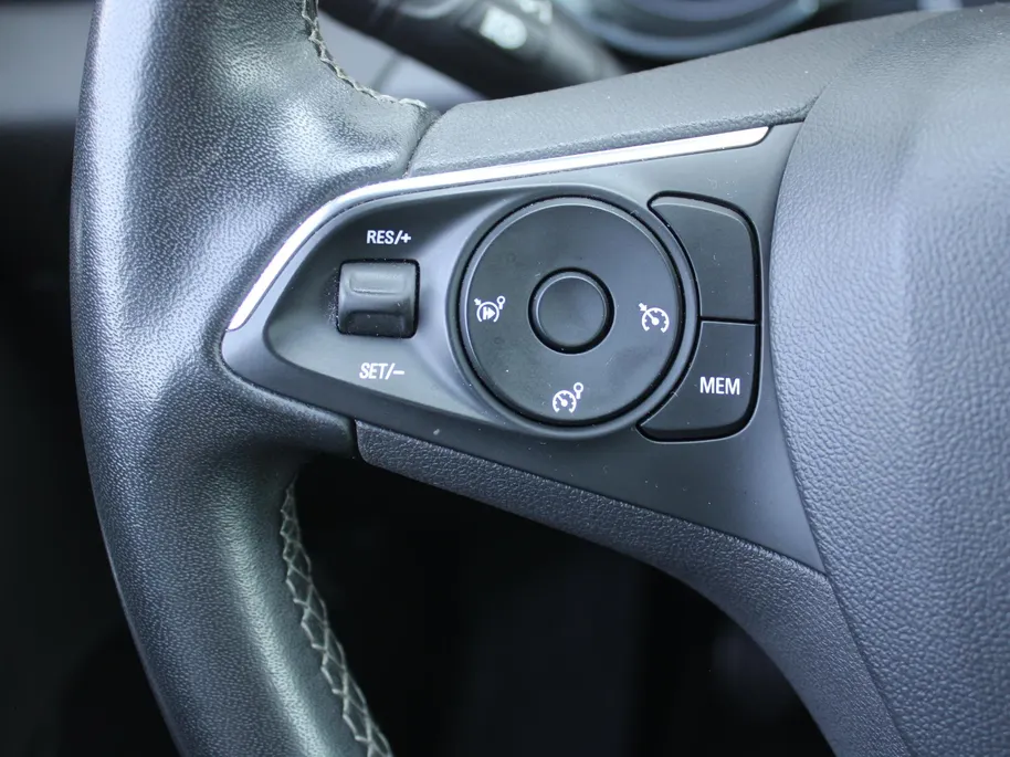 Opel Grandland X 1.2 Turbo Business Elegance | Camera | Telefoonlader | Clima  | Dodehoek detectie | Cruise | Navi | LED | 17” LM | Half stof/leer |