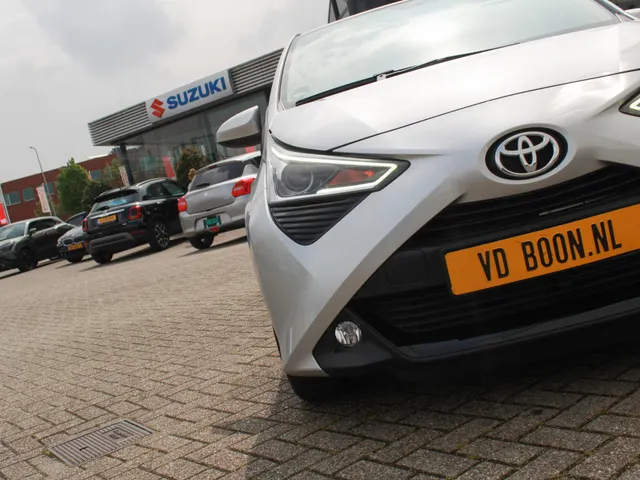 Toyota Aygo 1.0 VVT-i x-cite | Carplay / Android Auto | Camera | All Season