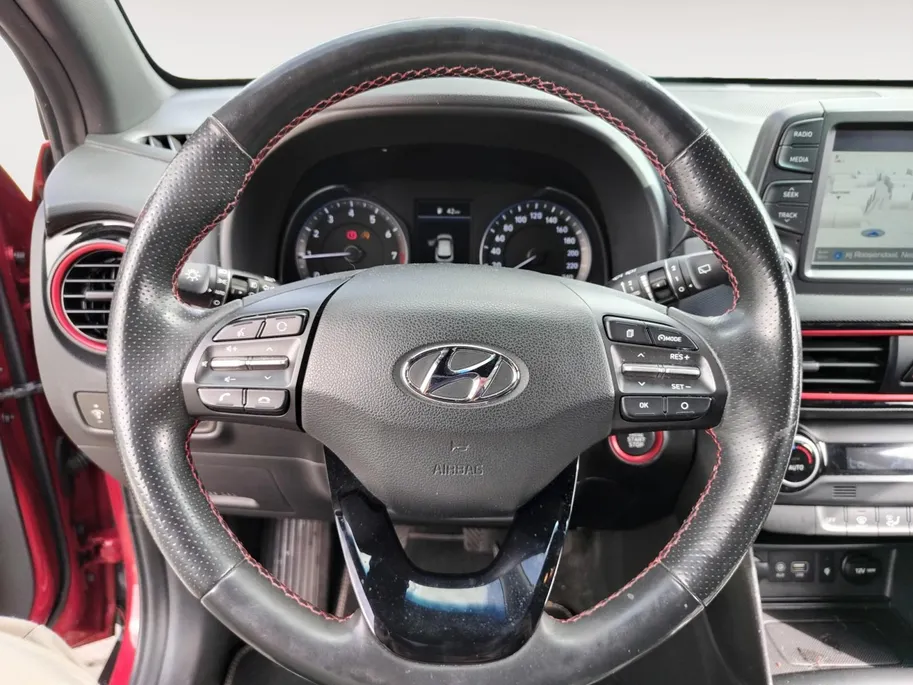 Hyundai Kona 1.0 T-GDI Premium | Unieke uitvoering | Leder | Stoelverwarming | HUD |