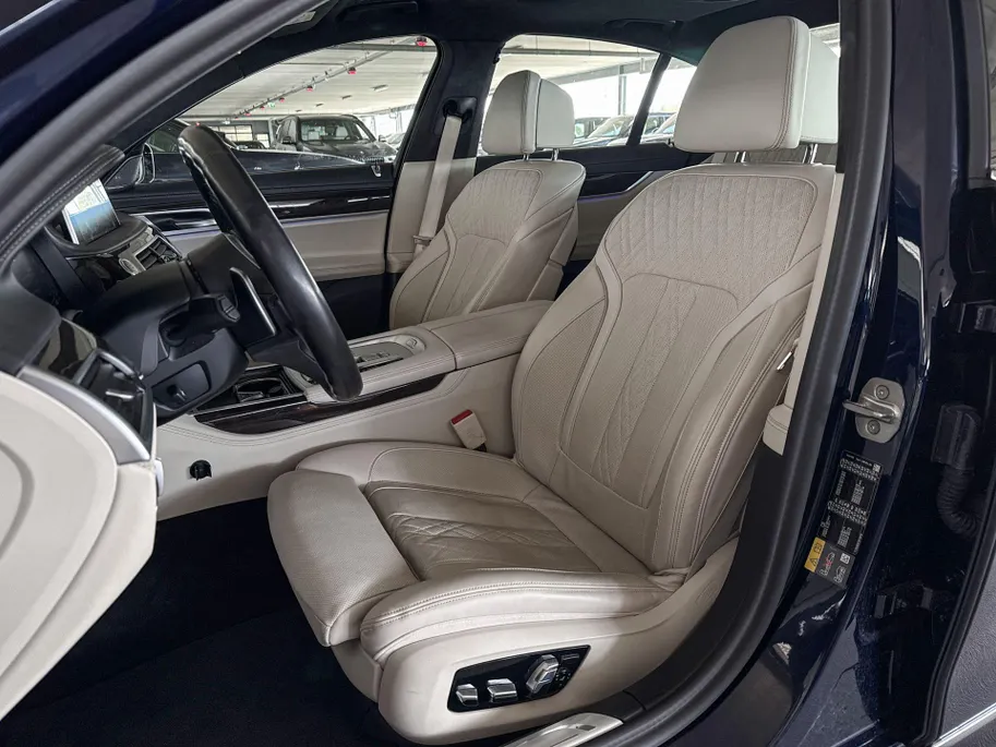 BMW 7 Serie 745e High Executive