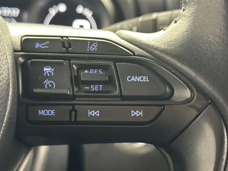 Toyota Yaris Cross 1.5 Hybrid Dynamic | Navigatie | 17'' L.M. Velgen | Adaptieve Cruise Control