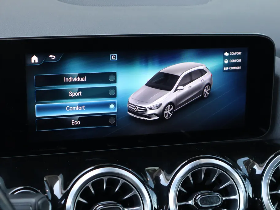 Mercedes-Benz B-Klasse 180 Business Solution AMG l Stoelverwarming l Ambiente verlichting l Achteruitrij camera