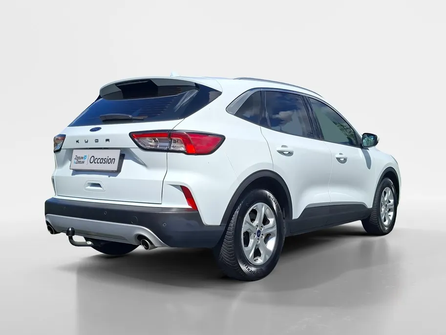 Ford Kuga 1.5 EcoBoost Titanium 150PK | Trekhaak (1800kg trekgewicht) | Navigatie | Parkeersensoren | Privacy Glass | Winter Pack