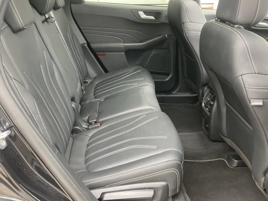 Ford Kuga 2.5 PHEV Vignale Afneembare trekhaak - Panoramadak - Headup Display - BLISS - Lederen bekleding - Elektrische achterklep