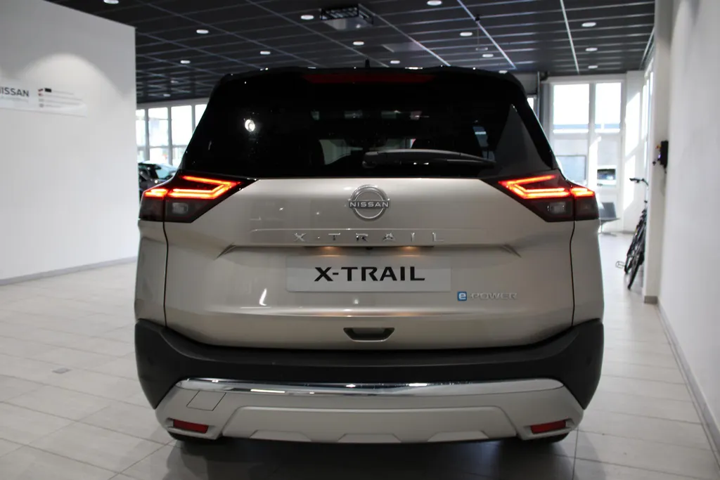 Nissan X-Trail 1.5 e-Power Tekna Plus | PRO-PILOT | € 5.500,= VOORRAAD KORTING | LEDER INTERIEUR |