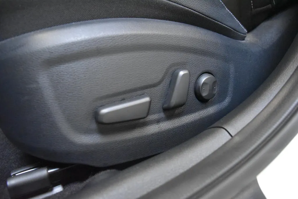 Kia ProCeed 1.5 T-GDi 140pk DCT7 GT-PlusLine PANO DAK