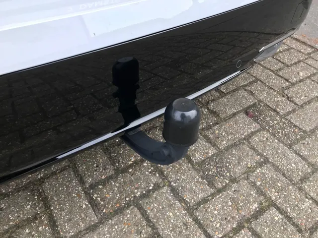 Peugeot 308 SW 1.2 Hybrid 145 e-DCS6 GT