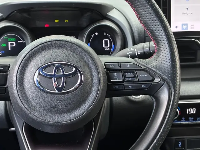 Toyota Yaris 1.5 Hybrid GR Sport | Stoelverwarming | Camera | Carplay |