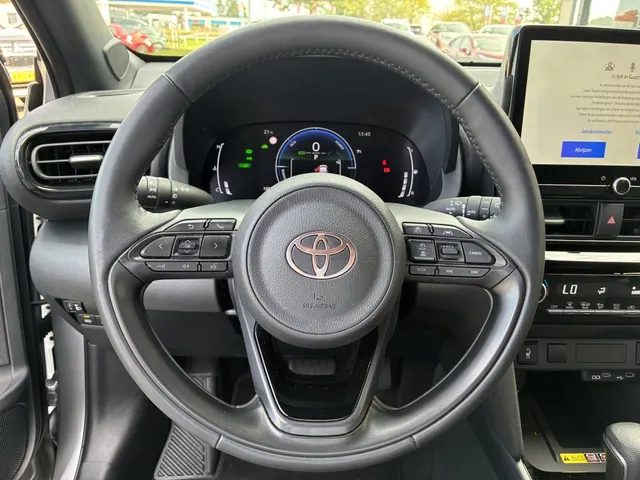 Toyota Yaris Cross 1.5 Hybr 130 Dynamic Comfort Pack | Stoelverw. | PDC V+A | Adapt. Cruise