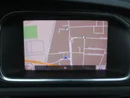 Volvo V40 Cross Country 1.5 T3 Dynamic Edition | Trekhaak | 17' LM | Panoramadak | Leer | PDC v+a | Camera | Stoel-/voorruitverwarming | HK audio |