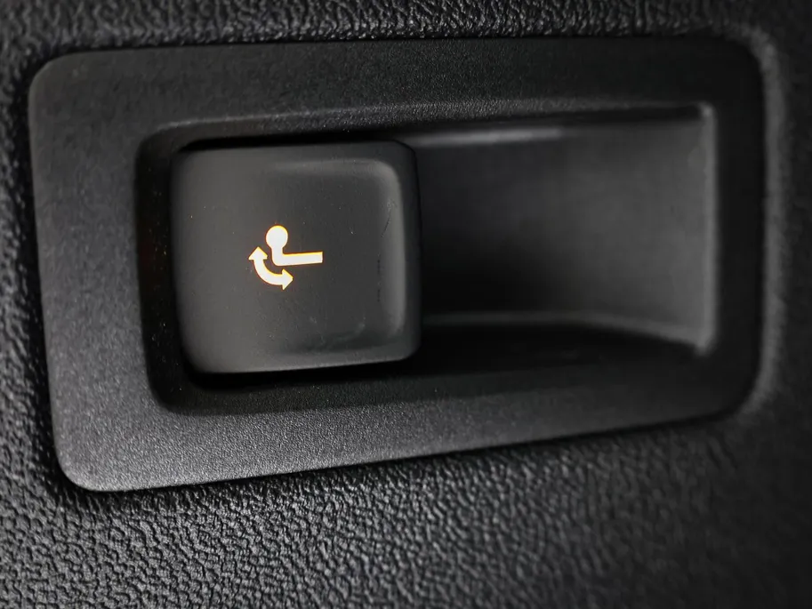 Volkswagen ID.7 Tourer Pro Limited Edition 77kWh 286pk · Navigatie · 360 camera · Trekhaak · 20' LM velgen